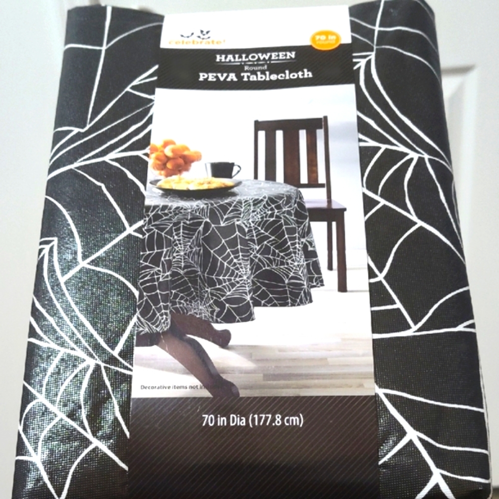 🆕Halloween Designed Round Tablecloth Nwt